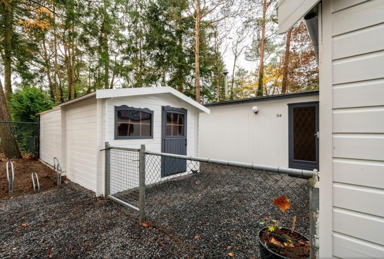 "Dennenhuisje" Op Bospark Ijsselheide Hattemerbroek Exterior foto