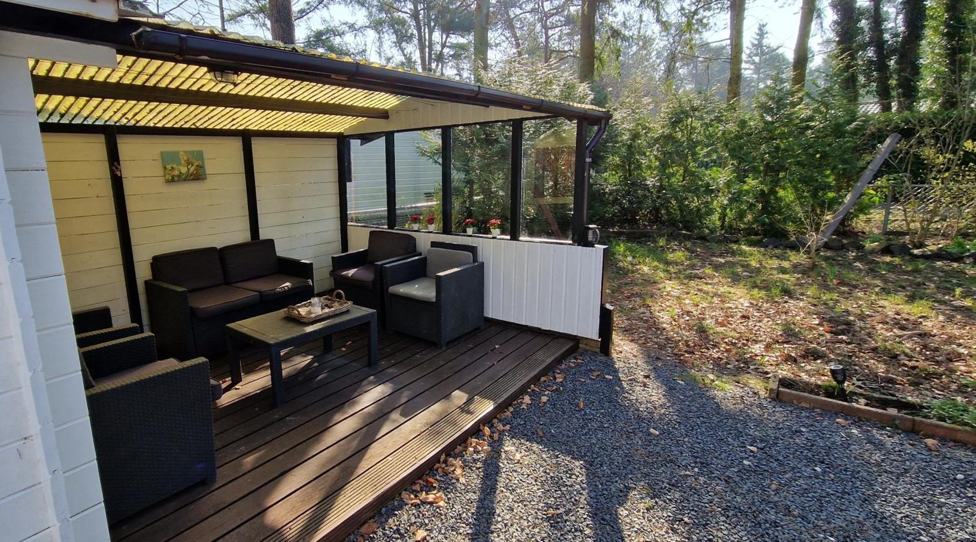 "Dennenhuisje" Op Bospark Ijsselheide Hattemerbroek Exterior foto